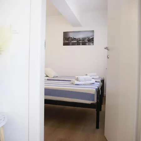 Ferienhaus 2 *